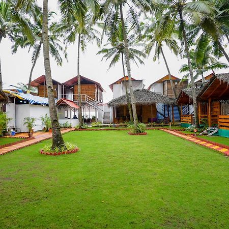 Om Sai Beach Resort アゴンダ エクステリア 写真